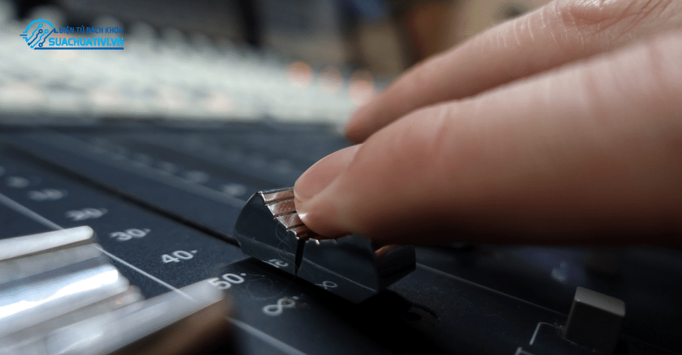 sửa tivi TCL không có tiếng sửa tivi TCL không có tiếng