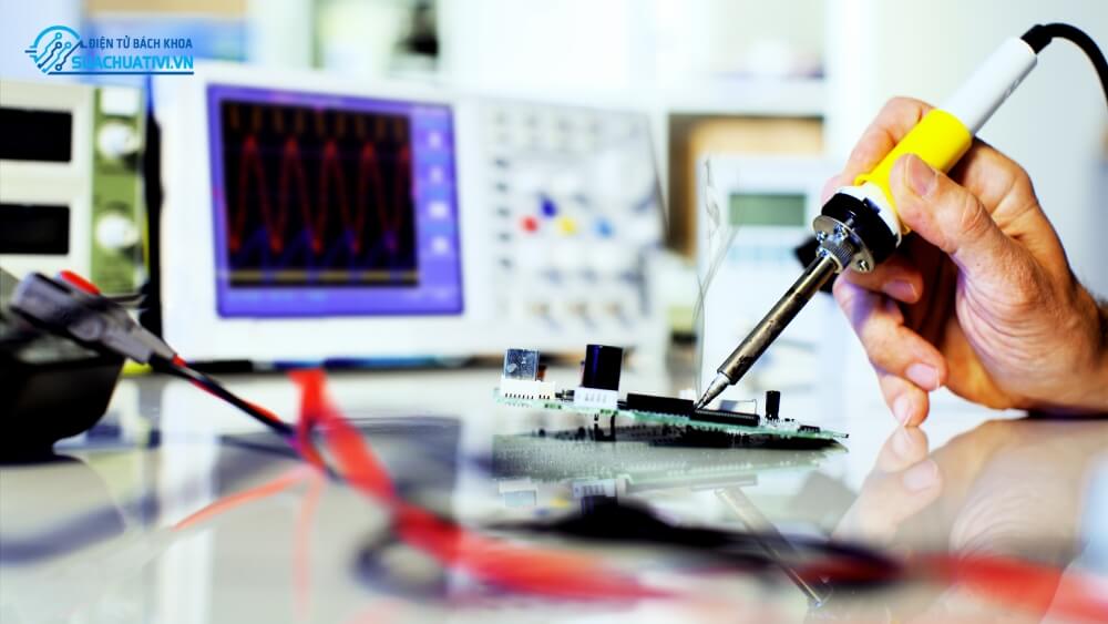 hàn lại mạch hở trong tivi