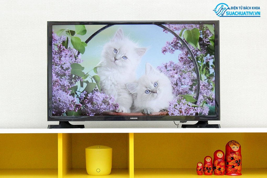 Tivi Samsung 32 inch Smart TV UA32J4003 Tivi Samsung 32 inch Smart TV UA32J4003