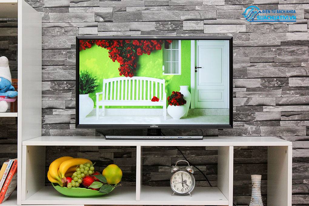Tivi LED Samsung UA32J4100 Samsung-UA32J4100